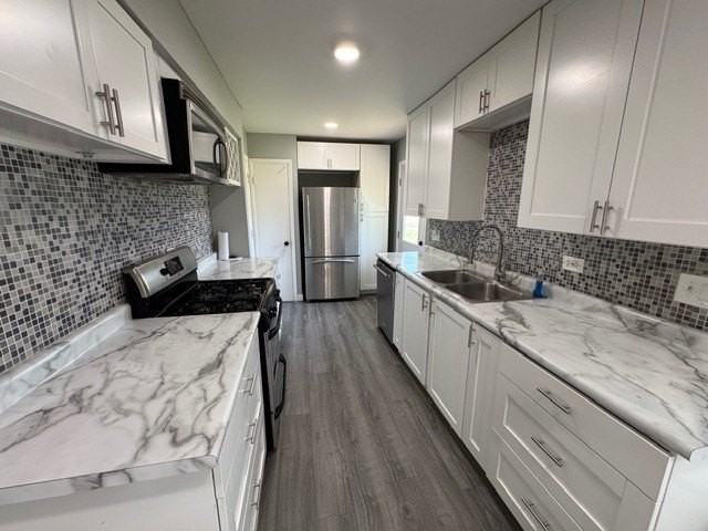 1123 Cedar Ln - Photo 4 of 12
