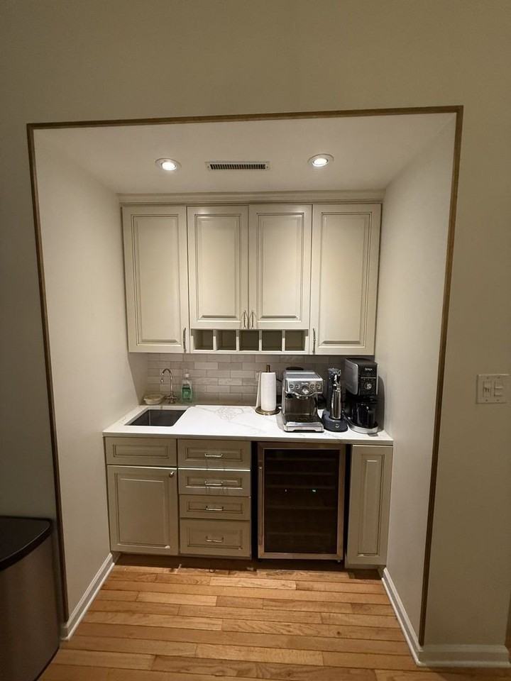 1455 W Wolfram St #A - Photo 6 of 12