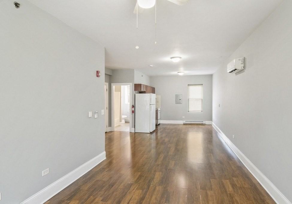 115 N Hickory St #C - Photo 4 of 8