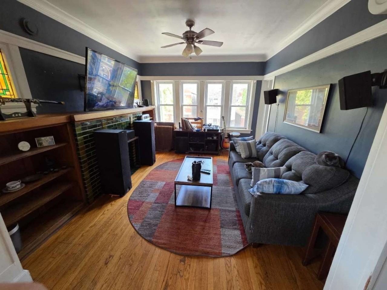 1532 W 19th St #2 - Photo 3 of 15