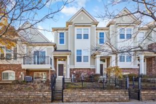 422 Grosvenor Ln - Photo 1 of 1