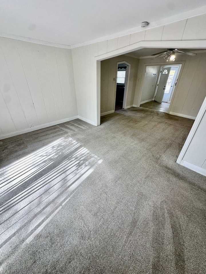 6 N Pistakee Lake Rd - Photo 5 of 12