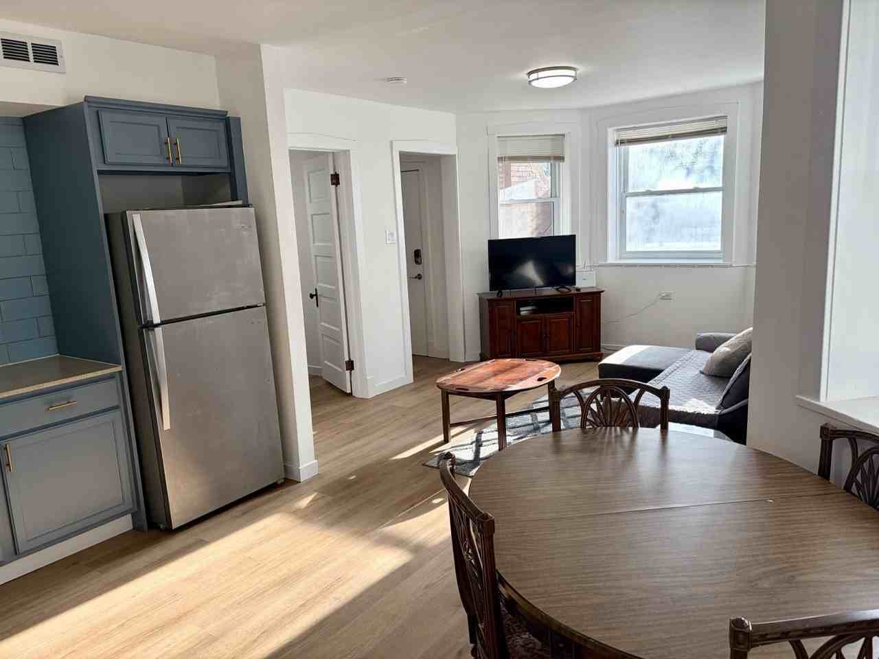 2138 N Keeler Ave #1 - Photo 7 of 21
