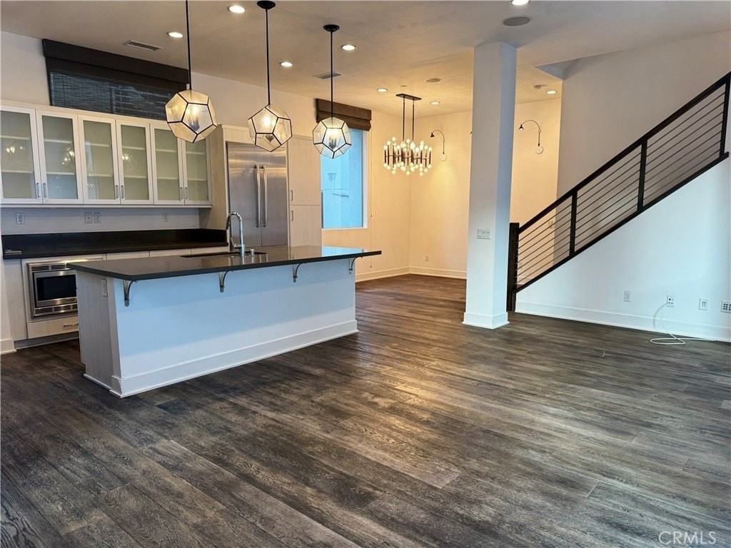 2205 Tom Mix Rd - Photo 3 of 20