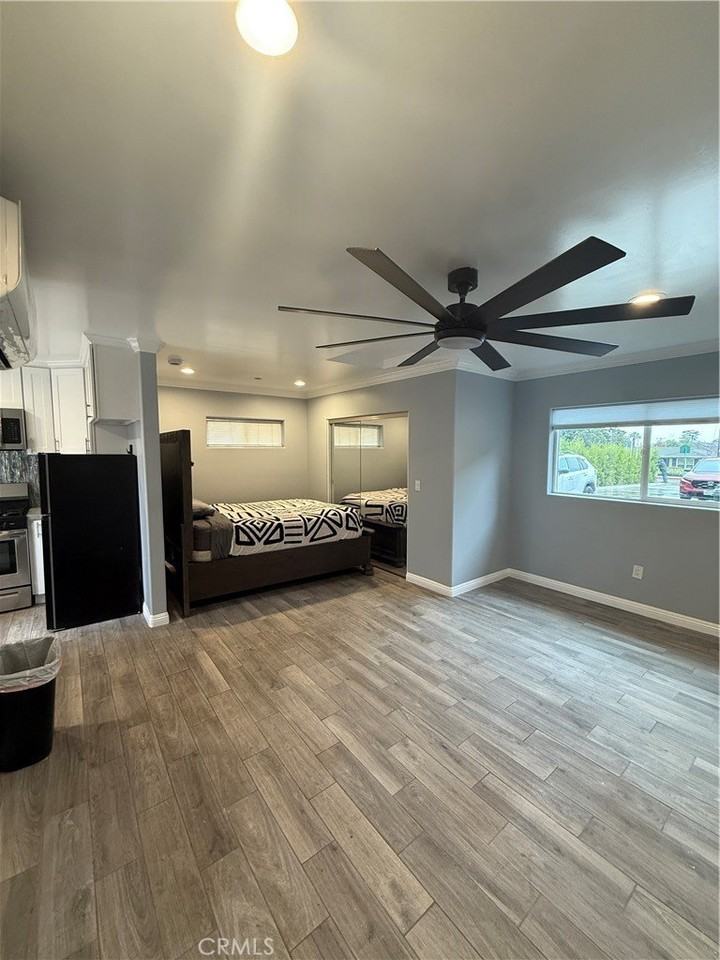 1147 E Lemon Ave - Photo 5 of 14