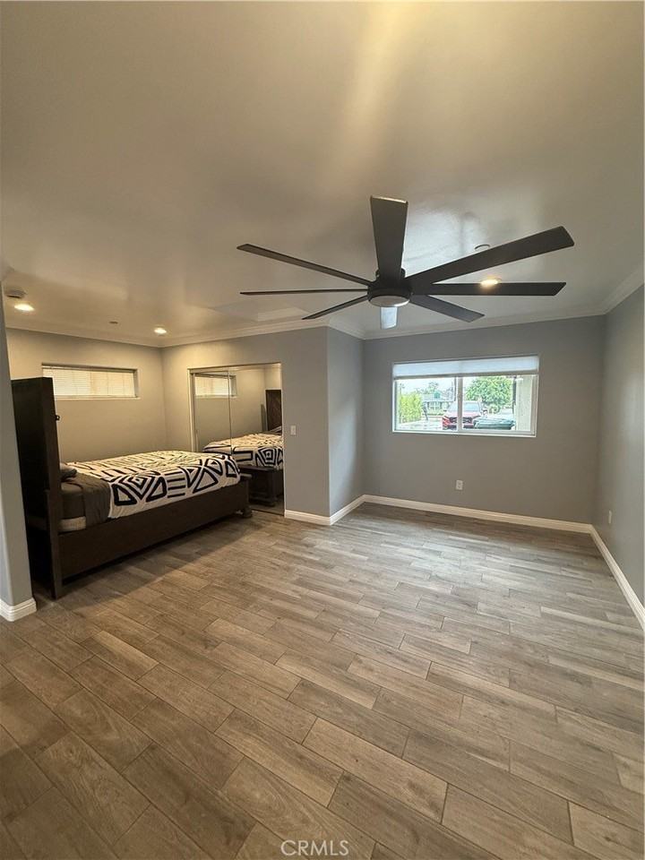 1147 E Lemon Ave - Photo 6 of 14