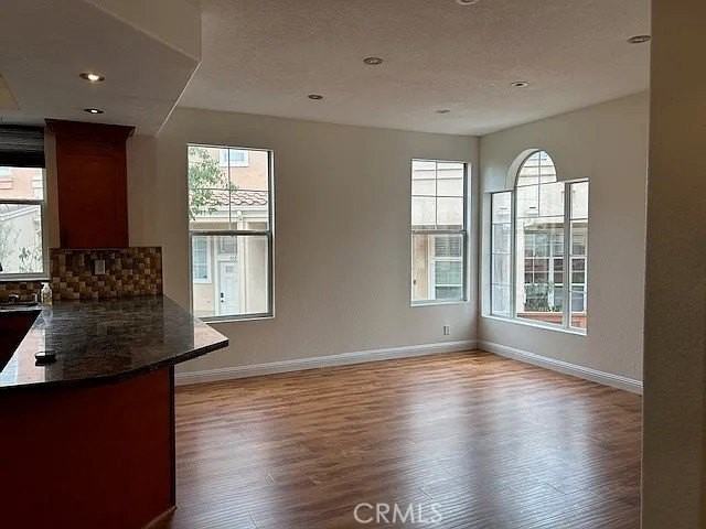1020 S San Marino Way - Photo 6 of 36