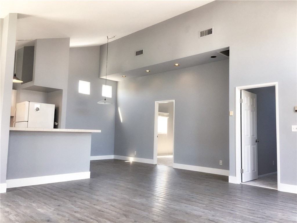211 Palmer St #1-2 - Photo 2 of 17