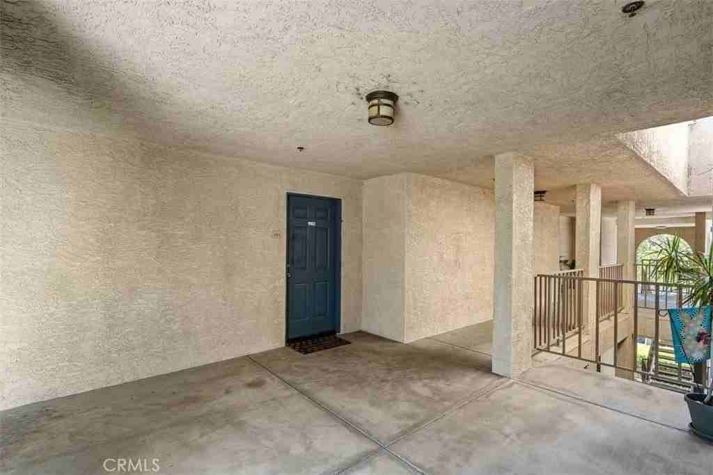 1035 La Terraza Cir #303 - Photo 4 of 38