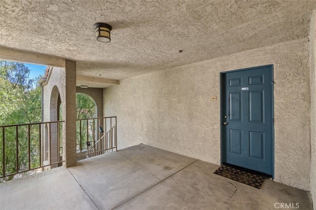 1035 La Terraza Cir #303 - Photo 6 of 38