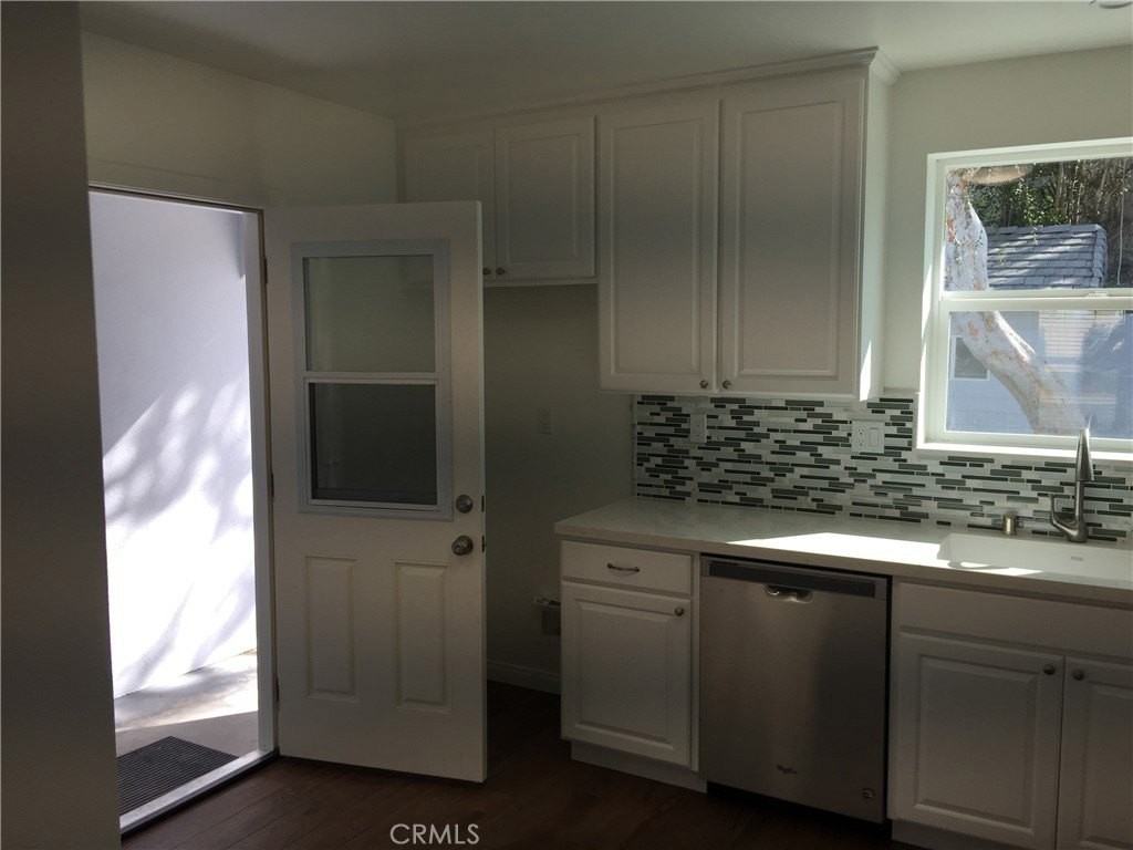 2408 Carlton Pl - Photo 7 of 15