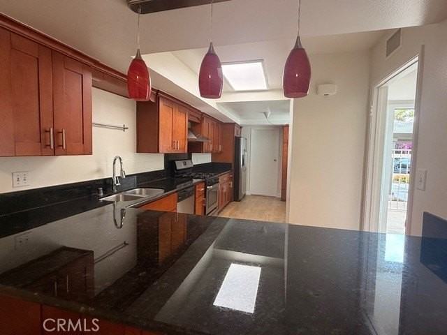 6 Coral Tree Ln - Photo 5 of 14