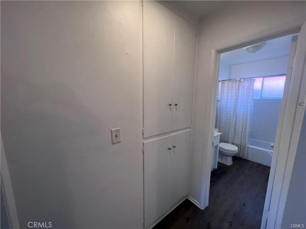 315 E 8th St - Photo 5 of 11