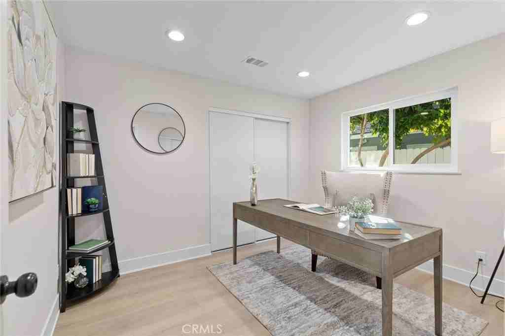16541 Loire Cir - Photo 7 of 20