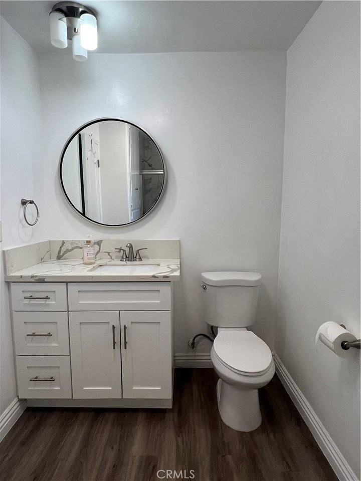 219 N Irena Ave #2 - Photo 5 of 7