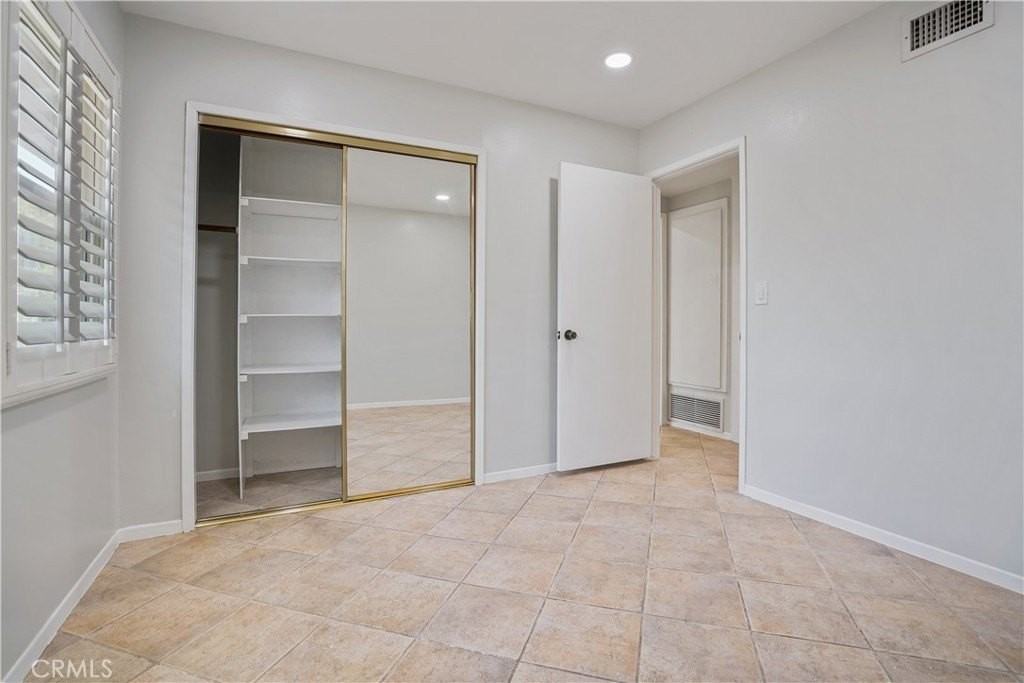 7055 Avenida Leon - Photo 7 of 25