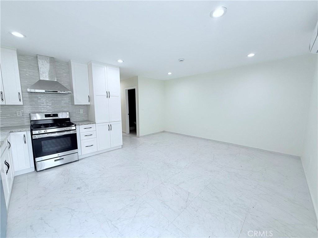 17513 Glenburn Ave - Photo 2 of 16