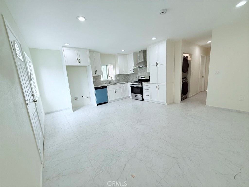 17513 Glenburn Ave - Photo 4 of 16