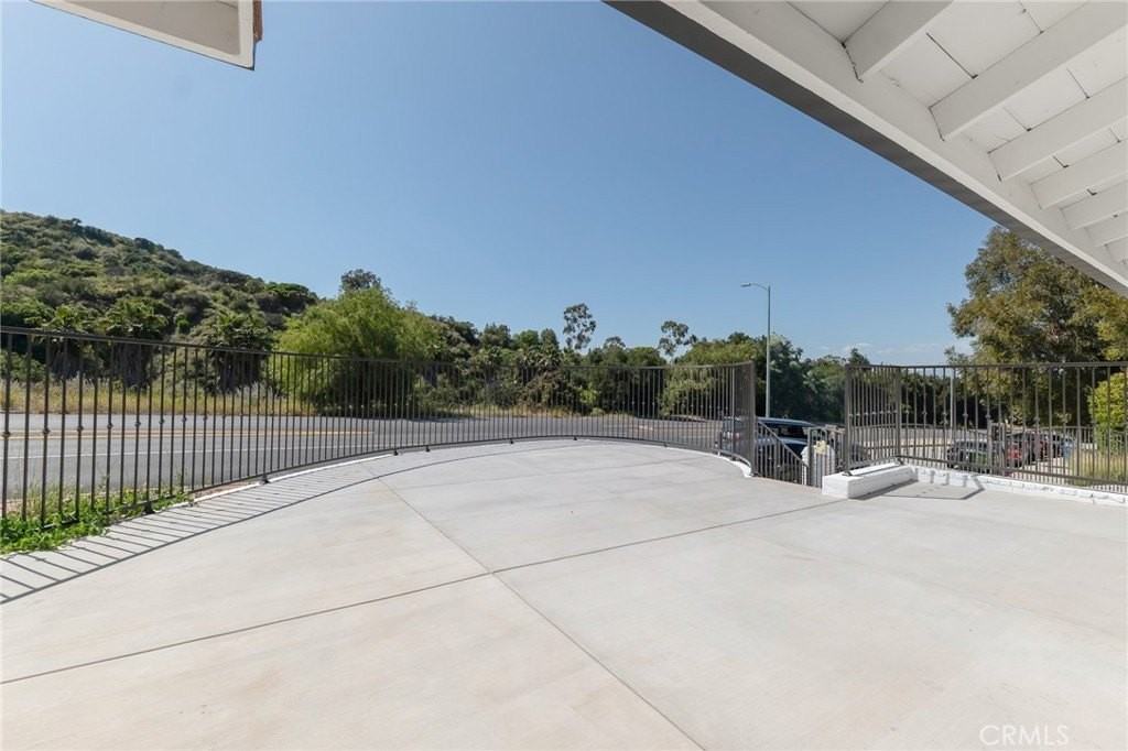 4316 Topanga Canyon Blvd - Photo 2 of 36