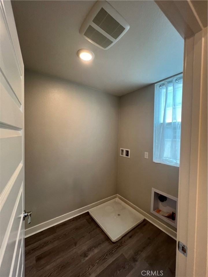 7358 Parker Ln - Photo 5 of 37