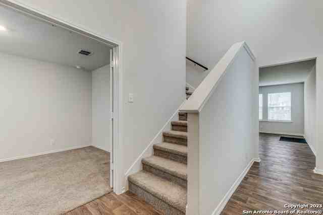 9558 Ranch Loop - Photo 2 of 12