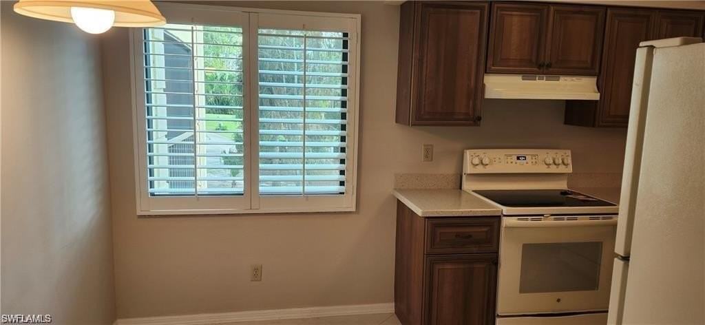 221 Fox Glen Dr #2207 - Photo 3 of 38
