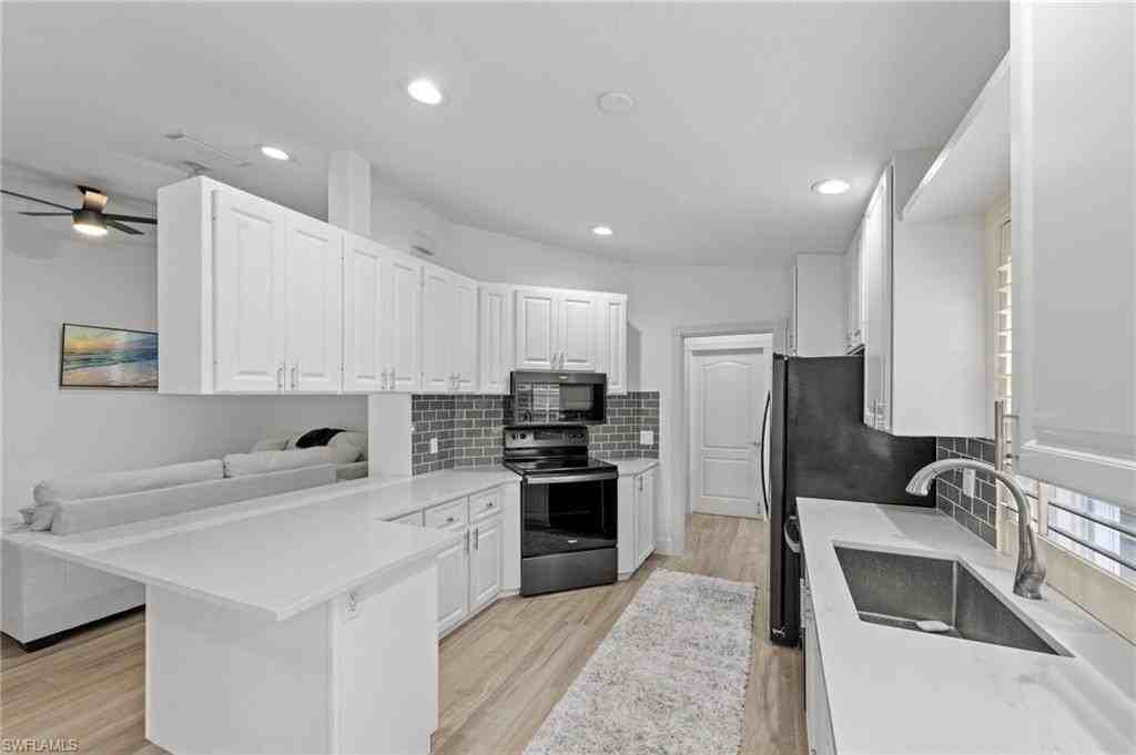 4748 San Carlo Ct - Photo 2 of 45