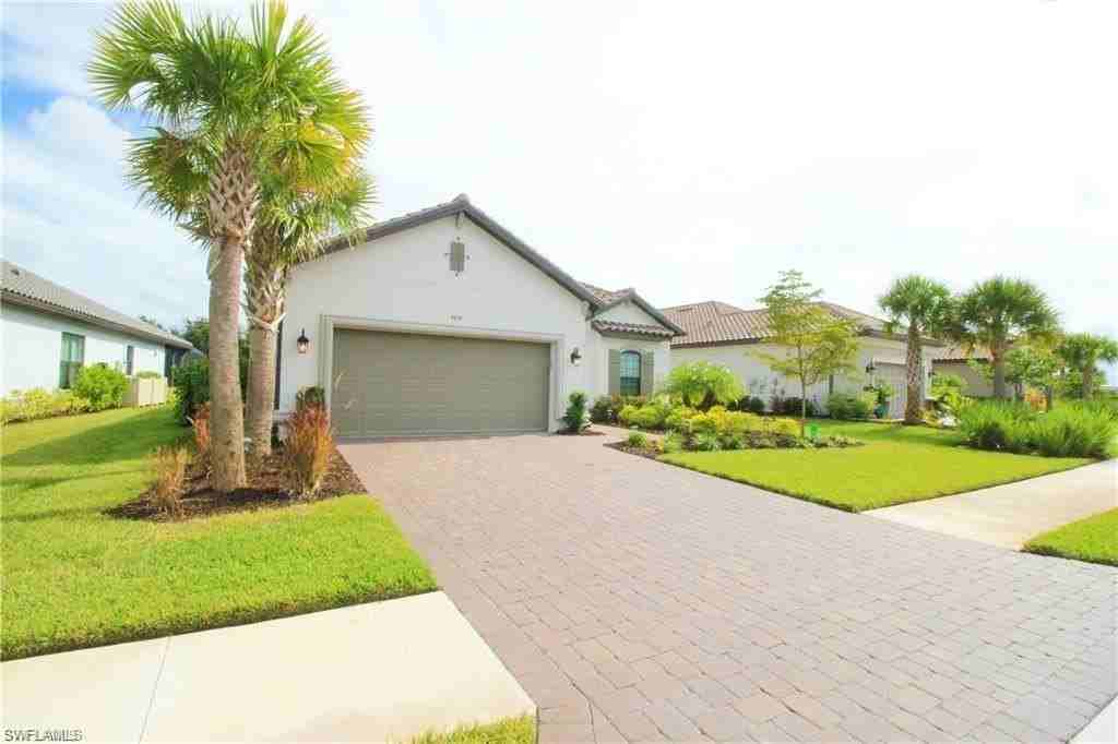 9456 Montelanico Loop - Photo 4 of 39