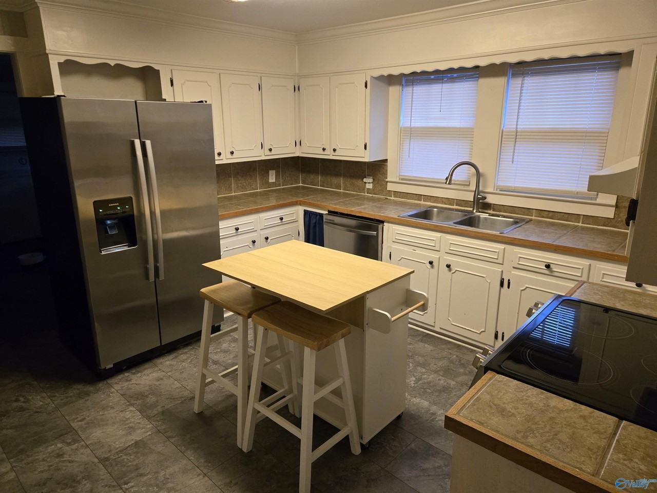 410 Mccullough Ave Ne - Photo 5 of 22