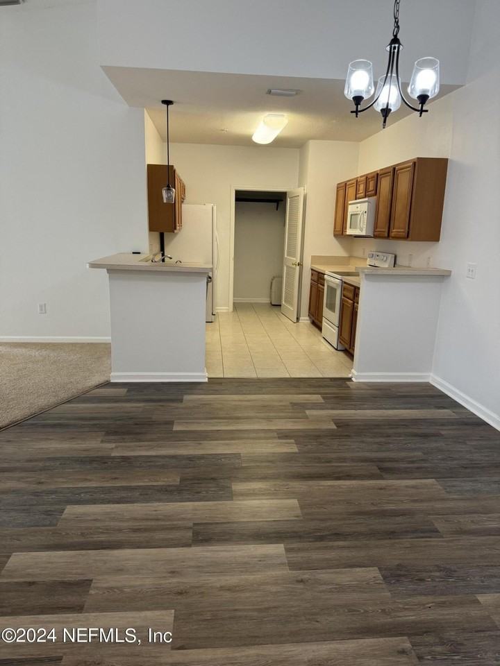 4935 Islamorada Ct #304 - Photo 6 of 23