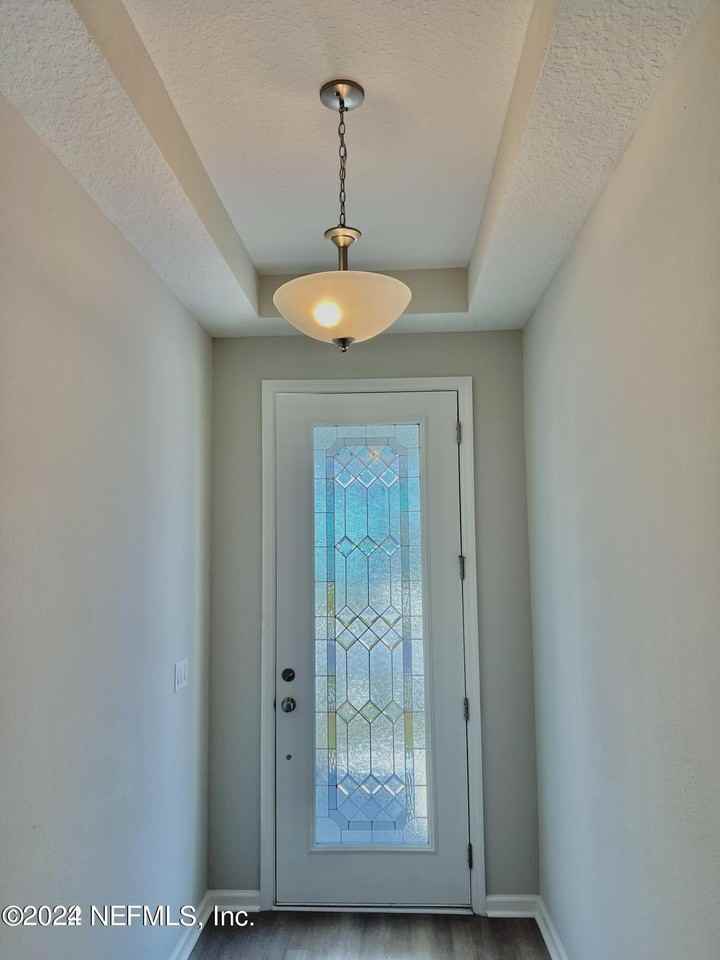 172 Sawgrass Dr - Photo 4 of 40