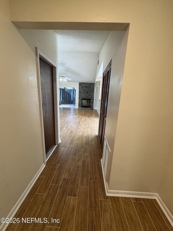 8550 Goldeneye Ln - Photo 3 of 20