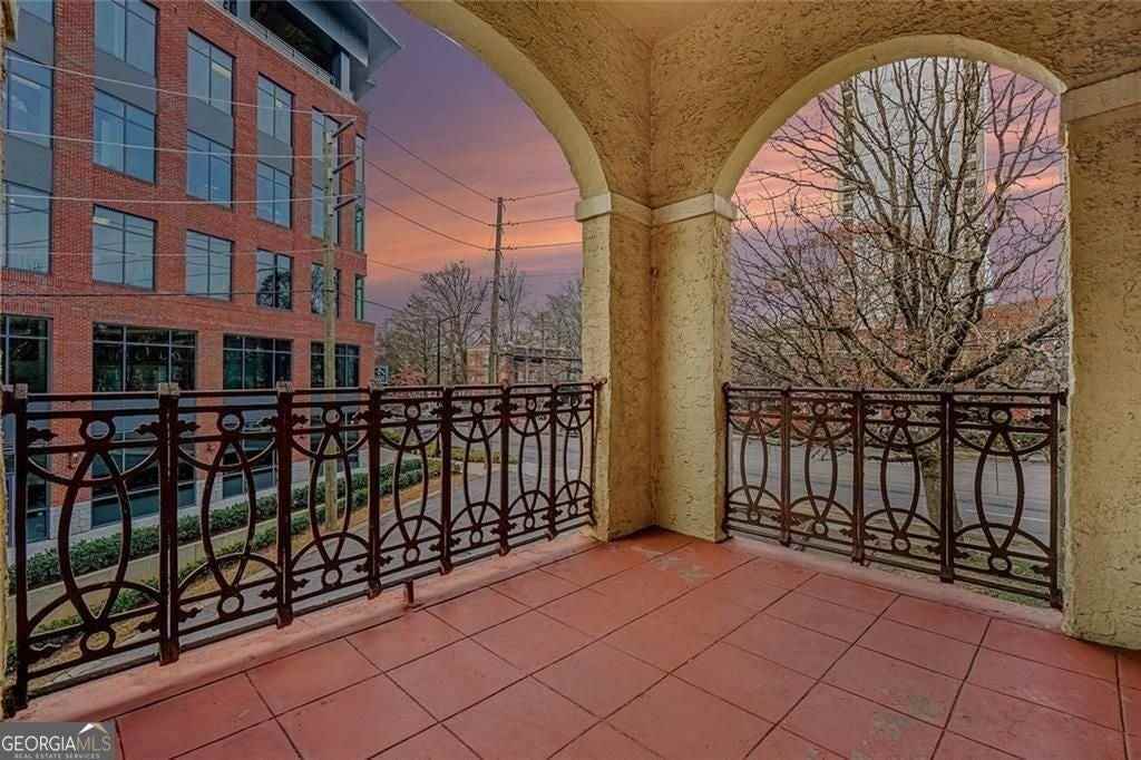 2855 Peachtree Rd Ne - Photo 3 of 19