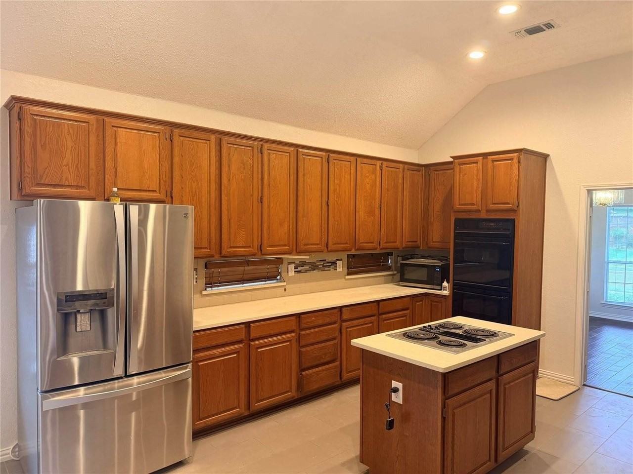 2220 Sky Harbor Dr - Photo 5 of 16