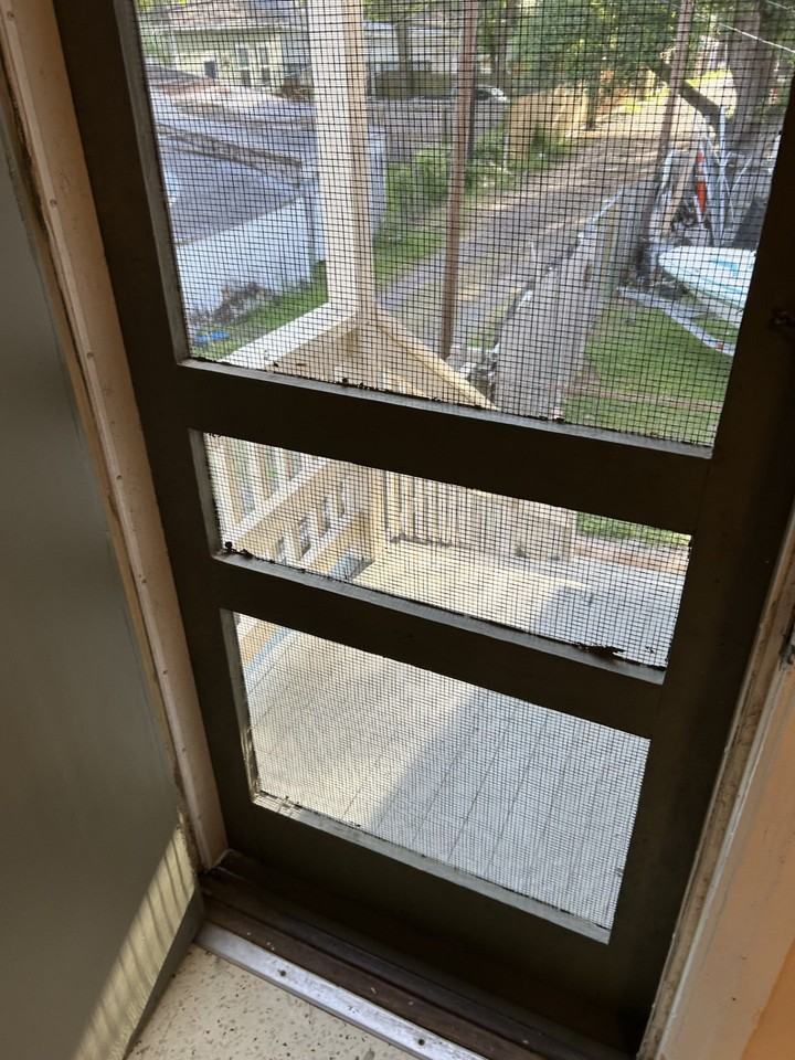 2928 Avenue O - Photo 6 of 12