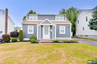 3-11 Lyons Ave - Photo 1 of 1