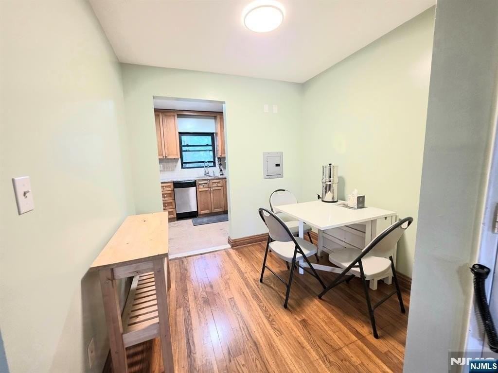 2163B N Central Rd - Photo 4 of 11