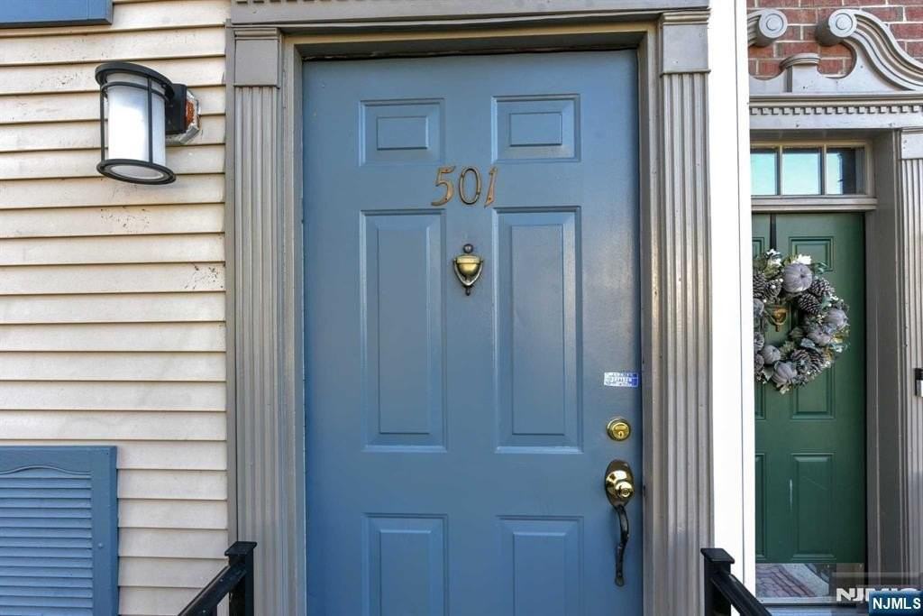 501 Quince Ct - Photo 2 of 20