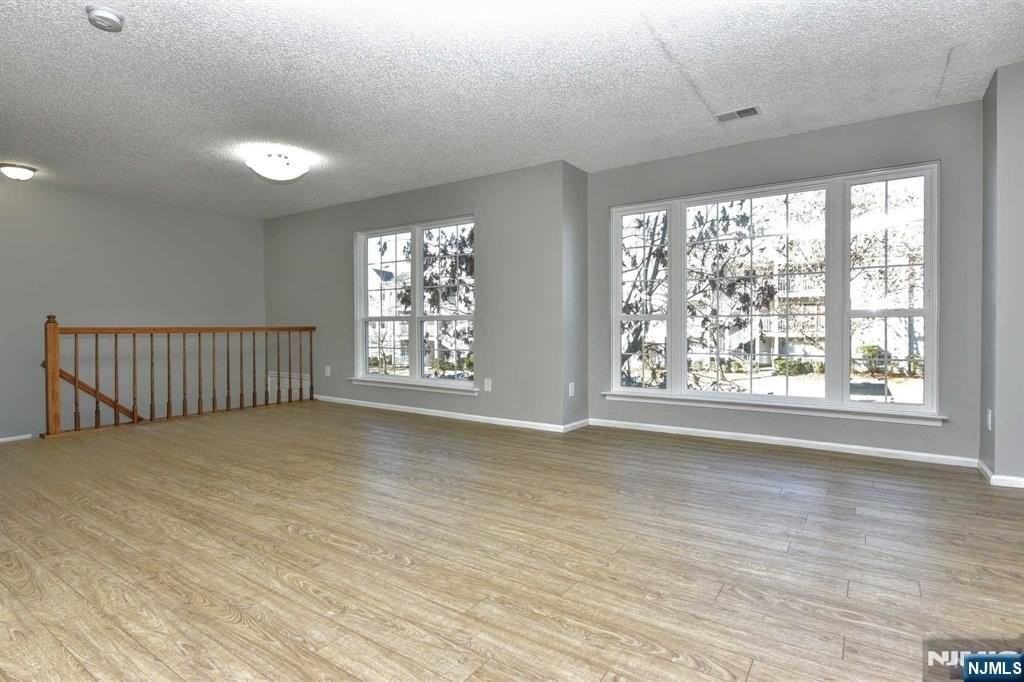 501 Quince Ct - Photo 6 of 20