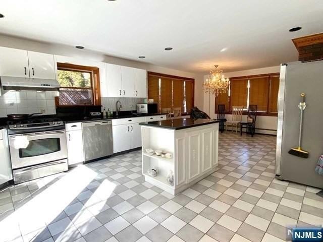 330 Westview Ave - Photo 6 of 17