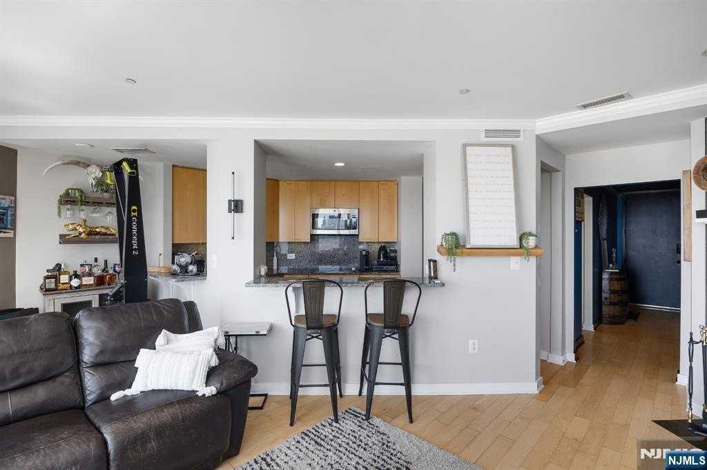600 Harbor Blvd - Photo 4 of 22