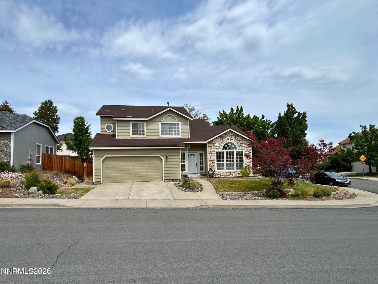 4437 Highplains Dr - Photo 2 of 3