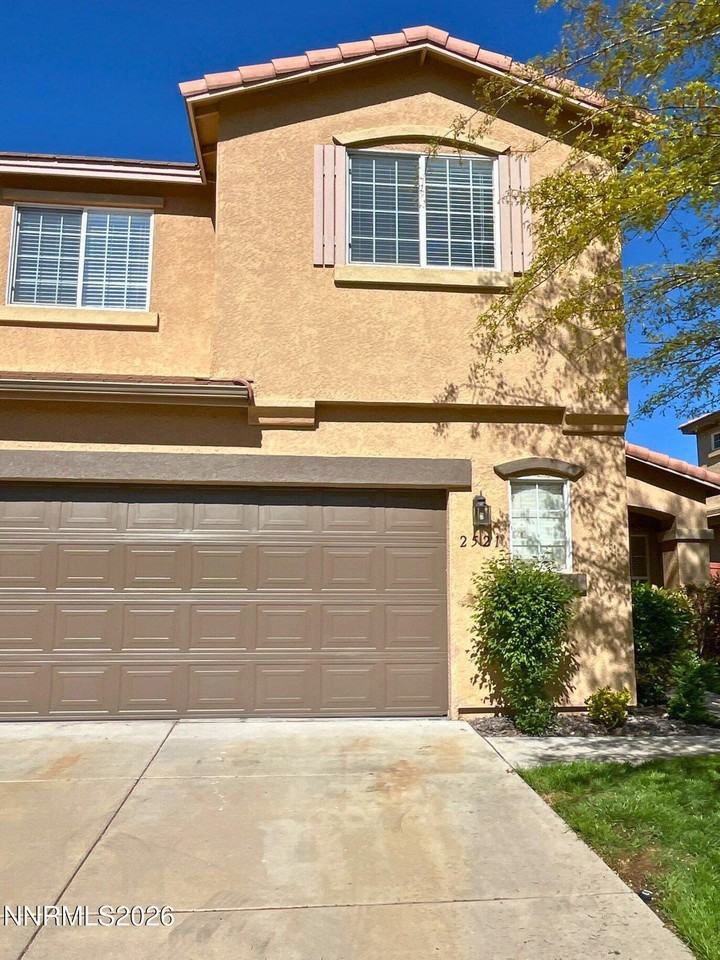2521 Napoli Dr - Photo 3 of 9