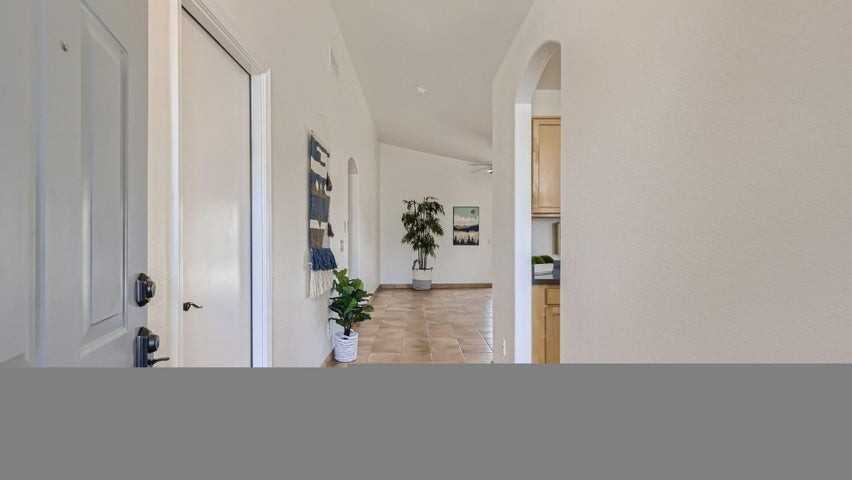 5770 W Seldon Ln - Photo 3 of 28