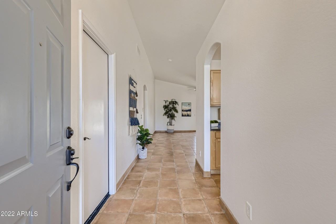 5770 W Seldon Ln - Photo 5 of 28