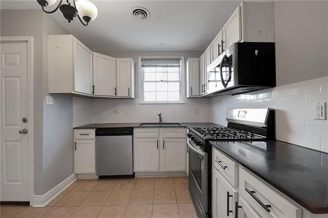 715 Webster St #2 - Photo 6 of 14