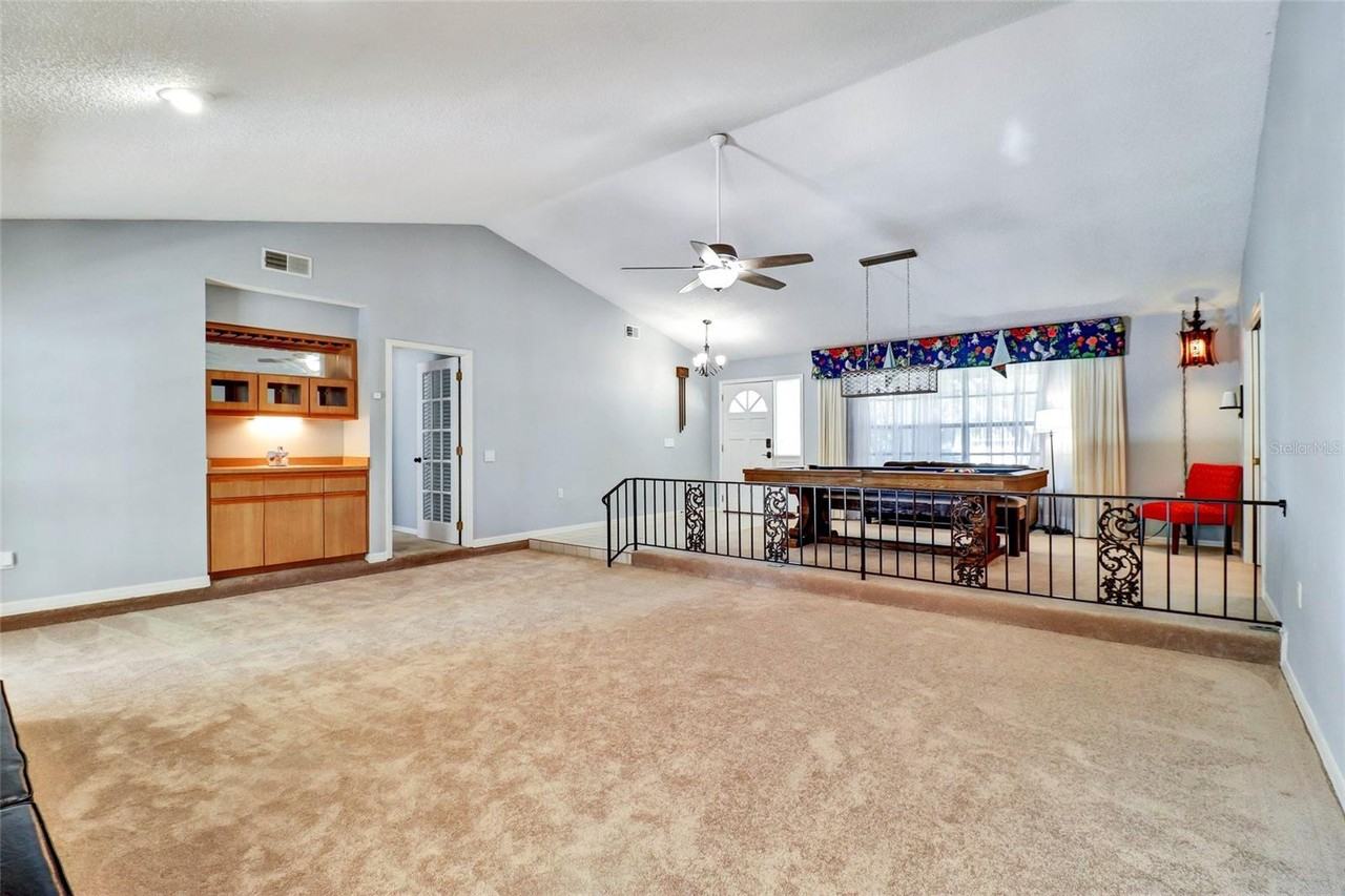4318 Woodtree Ln - Photo 7 of 50
