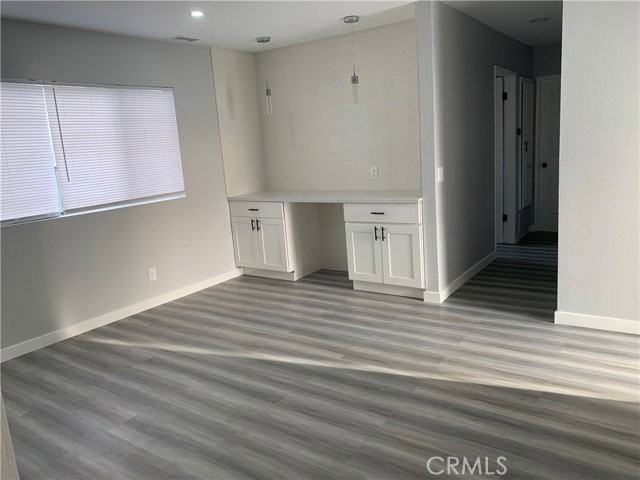321 30th St - Photo 7 of 7