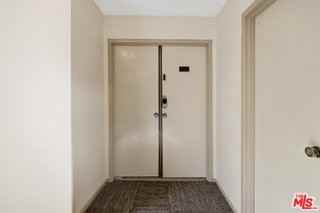 1037 N Vista St #206 - Photo 2 of 8