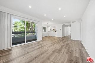 1037 N Vista St #206 - Photo 6 of 8
